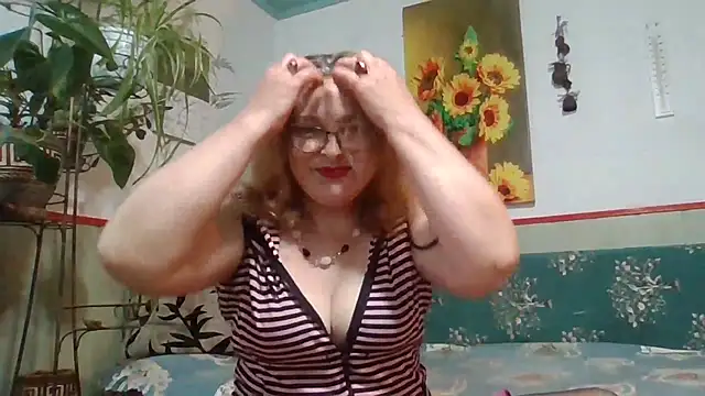 ZhannaLove480 online show from June 14, 2026, 7:42 am