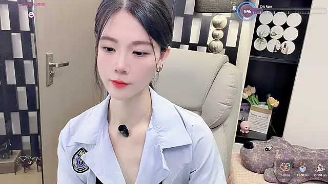 Yueyue-MM online show from June 11, 2026, 1:49 am