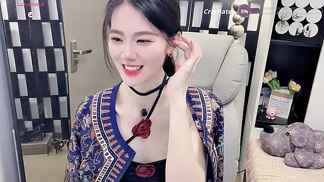 Yueyue-MM online show from June 7, 2026, 1:00 am