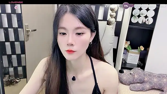 Snapshot of Yueyue-MM chatting on July 8, 2026, 2:51 pm Yueyue-MM online show from July 8, 2026, 2:51 pm