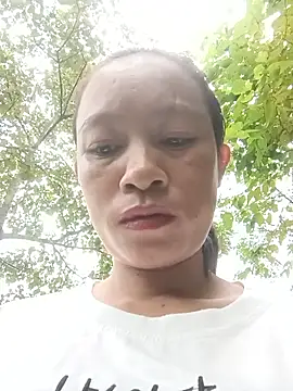 simi-lucy online show from October 1, 2025, 1:22 am