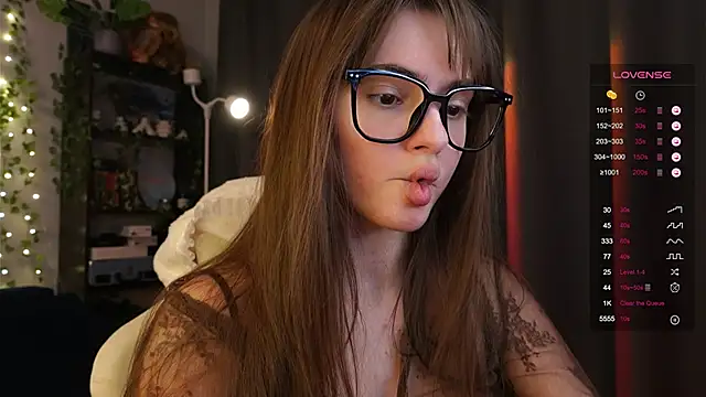 Meowmacito online show from October 2, 2025, 2:42 pm