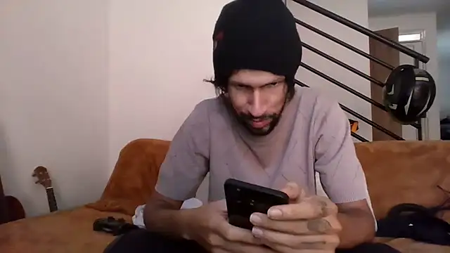 Alejandro92 cali online show from June 29, 2026, 4:28 pm