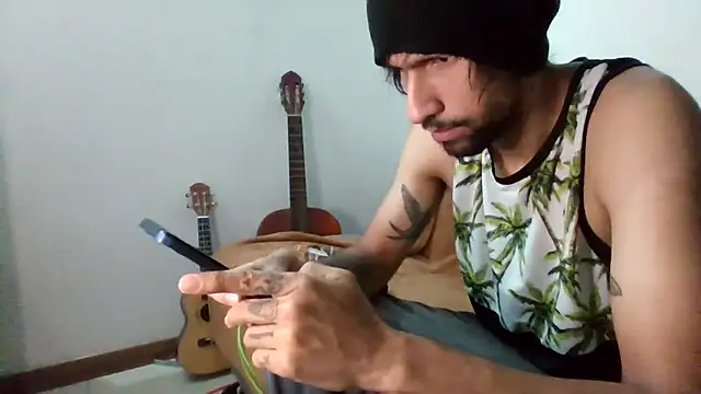 Alejandro92 cali online show from June 24, 2026, 5:50 am