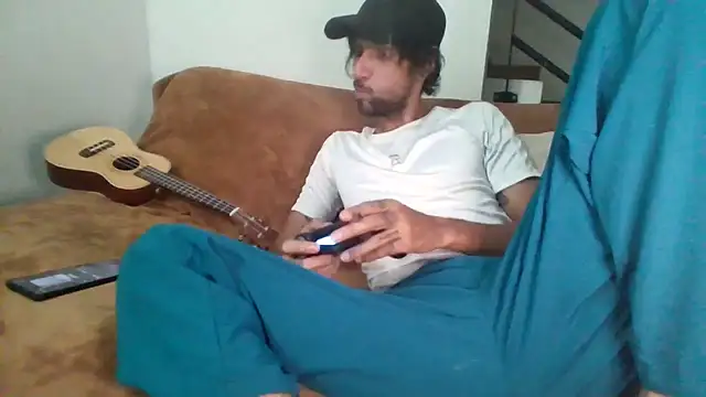 Alejandro92 cali online show from June 25, 2026, 10:48 pm