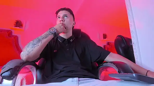 Snapshot of liaamsmiith_ chatting on March 14, 2026, 1:06 pm liaamsmiith online show from March 14, 2026, 1:06 pm