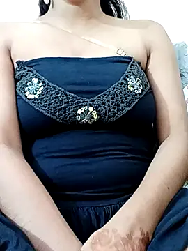 Kriti Sanon  online show from September 14, 2025, 3:56 pm