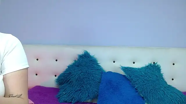 Kate Gale online show from September 29, 2025, 11:10 pm