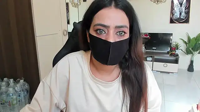 Missbrown24 online show from October 1, 2025, 11:03 am