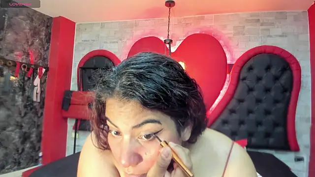 Sara Bdsm  online show from March 15, 2026, 3:19 pm