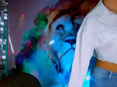 Cristal Gem1 online show from September 20, 2025, 6:13 pm