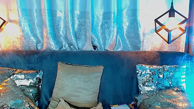 Snapshot of Cristal_Gem1 chatting on February 27, 2026, 11:26 pm Cristal Gem1 online show from February 27, 2026, 11:26 pm