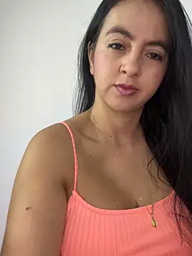 Snapshot of salo-rousee chatting on March 5, 2026, 1:08 pm salo-rousee online show from March 5, 2026, 1:08 pm