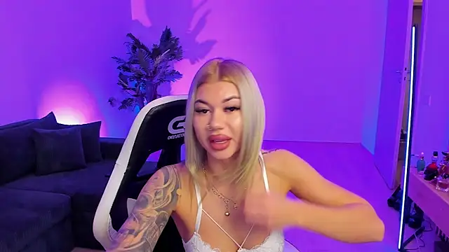 xPuka online show from April 7, 2026, 3:58 pm