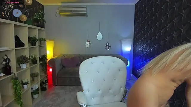 xPuka online show from September 28, 2025, 4:14 pm