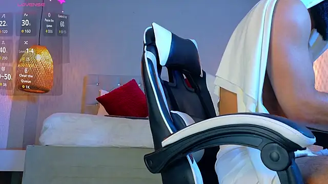 Thaiel Fosteer online show from November 8, 2025, 10:30 am