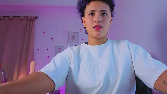 Snapshot of LiaaMoretzz chatting on March 10, 2026, 12:25 am LiaaMoretzz online show from March 10, 2026, 12:25 am