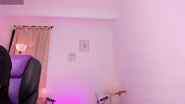 Snapshot of LiaaMoretzz chatting on February 13, 2026, 4:01 am LiaaMoretzz online show from February 13, 2026, 4:01 am