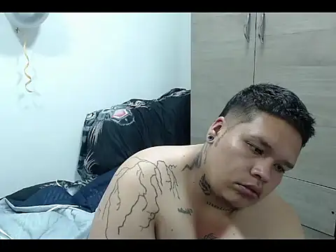 Yulian bigclit7 online show from May 25, 2026, 5:18 am