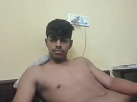Snapshot of monster_33 chatting on April 22, 2026, 4:58 pm monster 33 online show from April 22, 2026, 4:58 pm