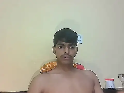 Snapshot of monster_33 chatting on May 7, 2026, 7:12 am monster 33 online show from May 7, 2026, 7:12 am