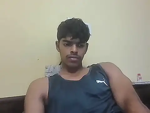 Snapshot of monster_33 chatting on April 27, 2026, 2:04 pm monster 33 online show from April 27, 2026, 2:04 pm