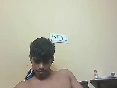 Snapshot of monster_33 chatting on May 8, 2026, 1:26 pm monster 33 online show from May 8, 2026, 1:26 pm