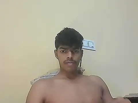 Snapshot of monster_33 chatting on May 1, 2026, 2:00 pm monster 33 online show from May 1, 2026, 2:00 pm