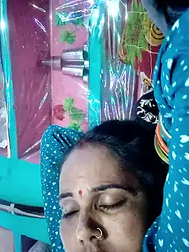 Pooja750 online show from October 27, 2025, 6:20 pm