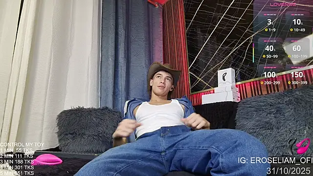 Snapshot of eroseliam chatting on November 2, 2025, 7:52 pm eroseliam online show from November 2, 2025, 7:52 pm