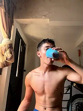 Snapshot of eroseliam chatting on January 11, 2026, 5:20 pm eroseliam online show from January 11, 2026, 5:20 pm