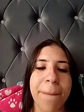 Snapshot of Liagni0 chatting on September 30, 2025, 3:29 pm Liagni0 online show from September 30, 2025, 3:29 pm