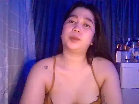 Asianhotskinny online show from June 17, 2026, 4:50 pm