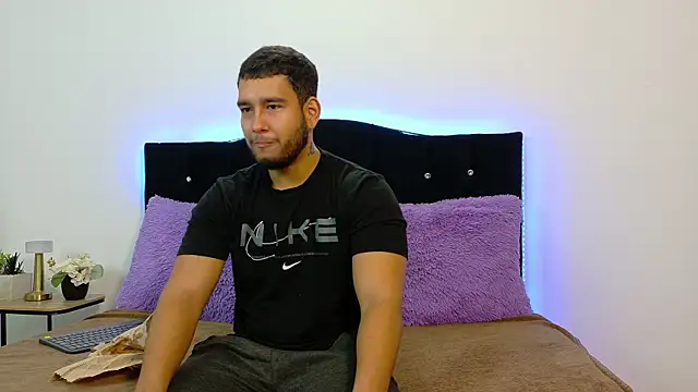  online show from June 14, 2026, 2:18 pm