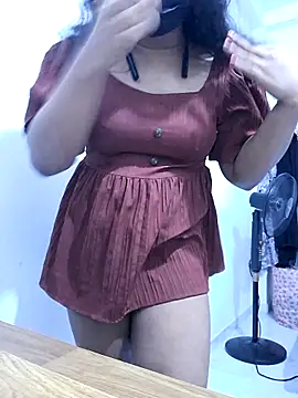 BeautyGirl sara online show from September 26, 2025, 2:35 pm