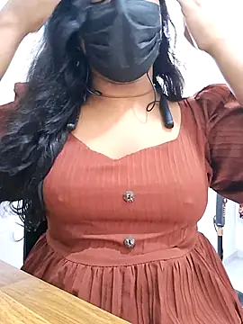 BeautyGirl sara online show from October 28, 2025, 7:18 am