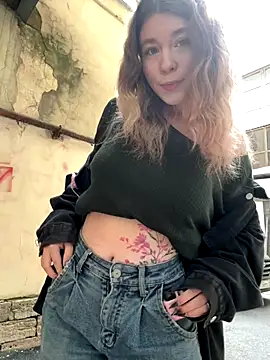 Mimiumuy online show from September 24, 2025, 2:12 pm