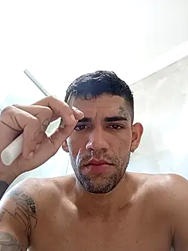 xirie98 online show from December 15, 2025, 12:44 pm