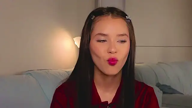 slyshypie online show from September 17, 2025, 2:08 pm