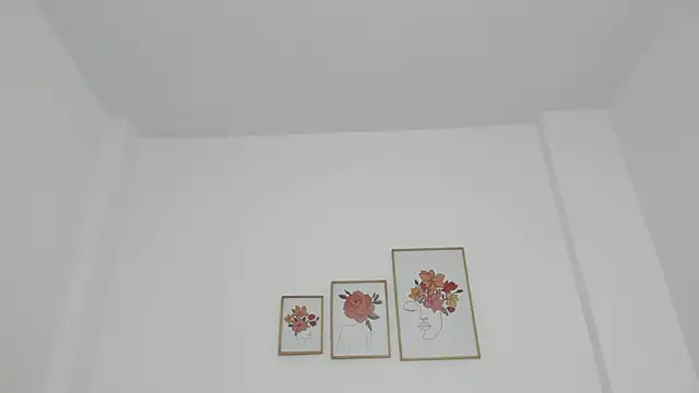 hellzel moon online show from October 10, 2025, 7:04 pm