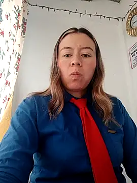 Hannah-colx online show from December 1, 2025, 1:45 pm