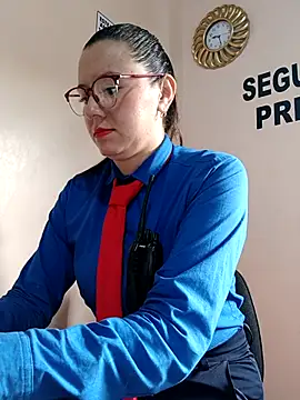 Hannah-colx online show from September 30, 2025, 1:28 pm