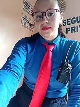 Hannah-colx online show from September 23, 2025, 1:07 pm