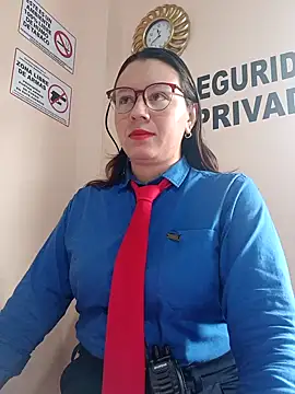 Hannah-colx online show from November 11, 2025, 3:40 pm