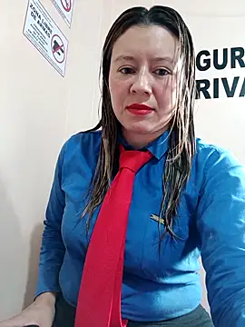 Hannah-colx online show from March 3, 2026, 2:24 pm