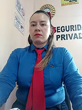 Hannah-colx online show from April 28, 2026, 6:56 pm