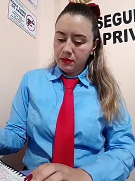 Hannah-colx online show from April 29, 2026, 1:48 pm