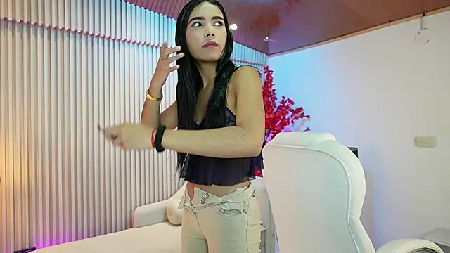 GiaNovak online show from September 18, 2025, 11:35 am