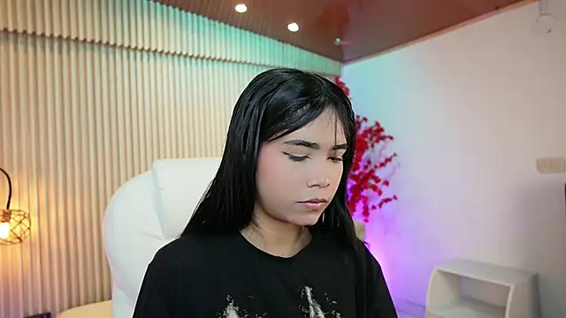 GiaNovak online show from October 4, 2025, 11:45 am