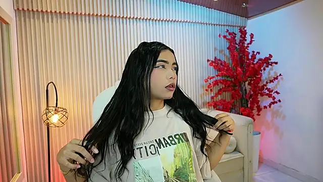 GiaNovak online show from September 24, 2025, 12:55 pm